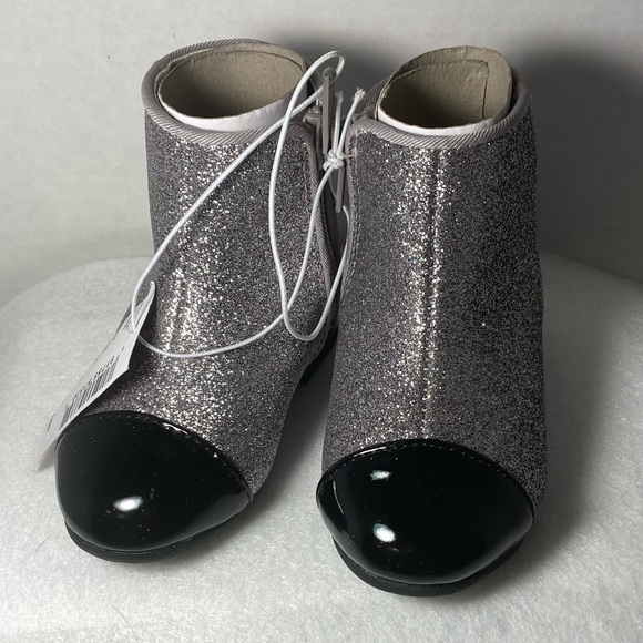 NWT The Children’s Place Glitter Infant Boots - Picture 2 of 8